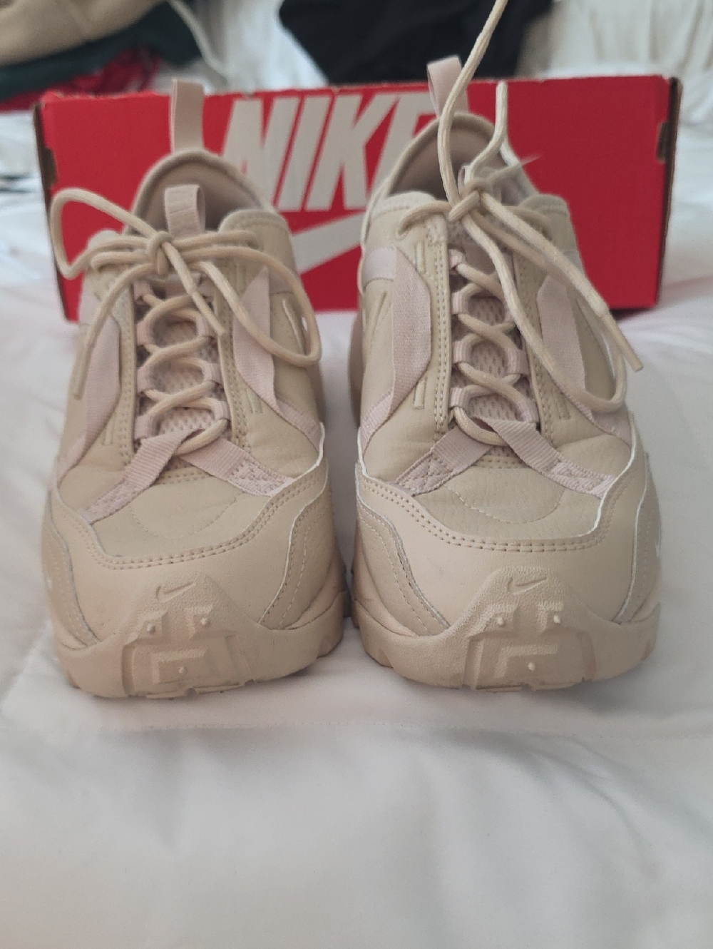 Nike Women’s Beige/Tan Neutral Sneakers